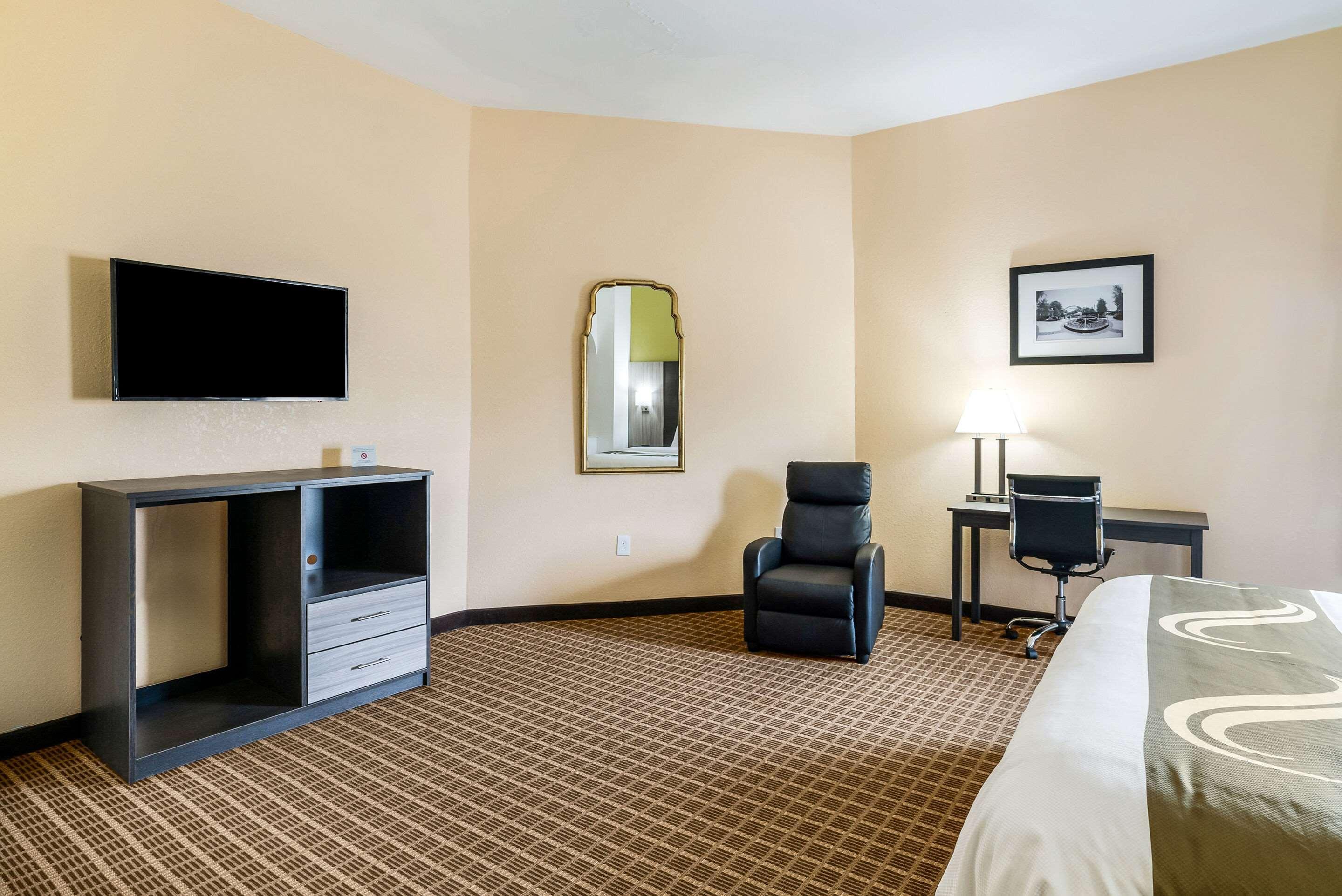 Quality Inn Greer Εξωτερικό φωτογραφία